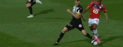 华子空砍25分米切尔28+8 莫布利24分骑士复仇森林狼