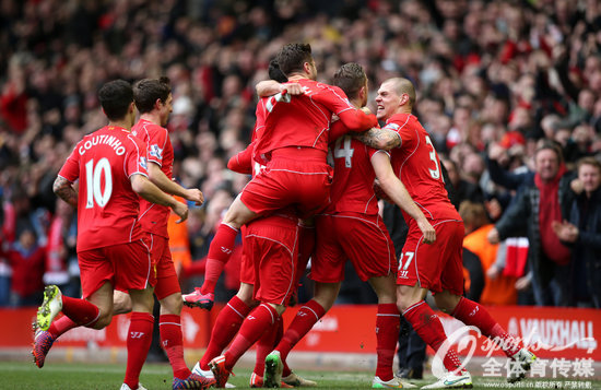 [中超]谢文能右路传中 泽卡跟进头球破门