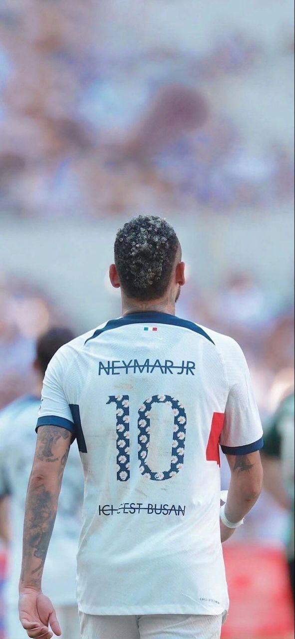 勇士险胜雄鹿，120-113获胜背后的关键功臣是谁？数据告诉你真相