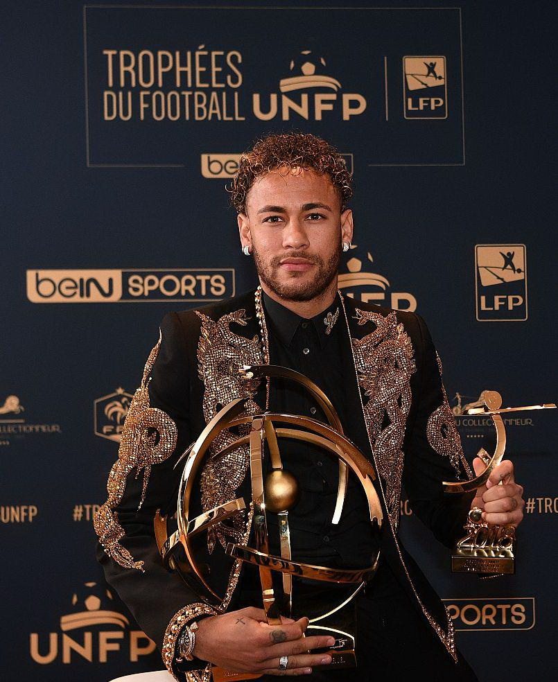 真神陨落 那条击败了《黄金树幽影》最终BOSS的金鱼去世了